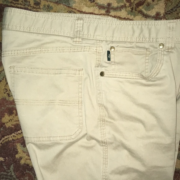 BASS Kahkis. - Picture 1 of 4